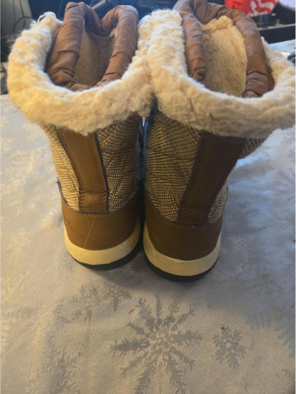 Bearpaw Women's Waterproof Winter Boots Size 10 US - Picture 7 of 7
